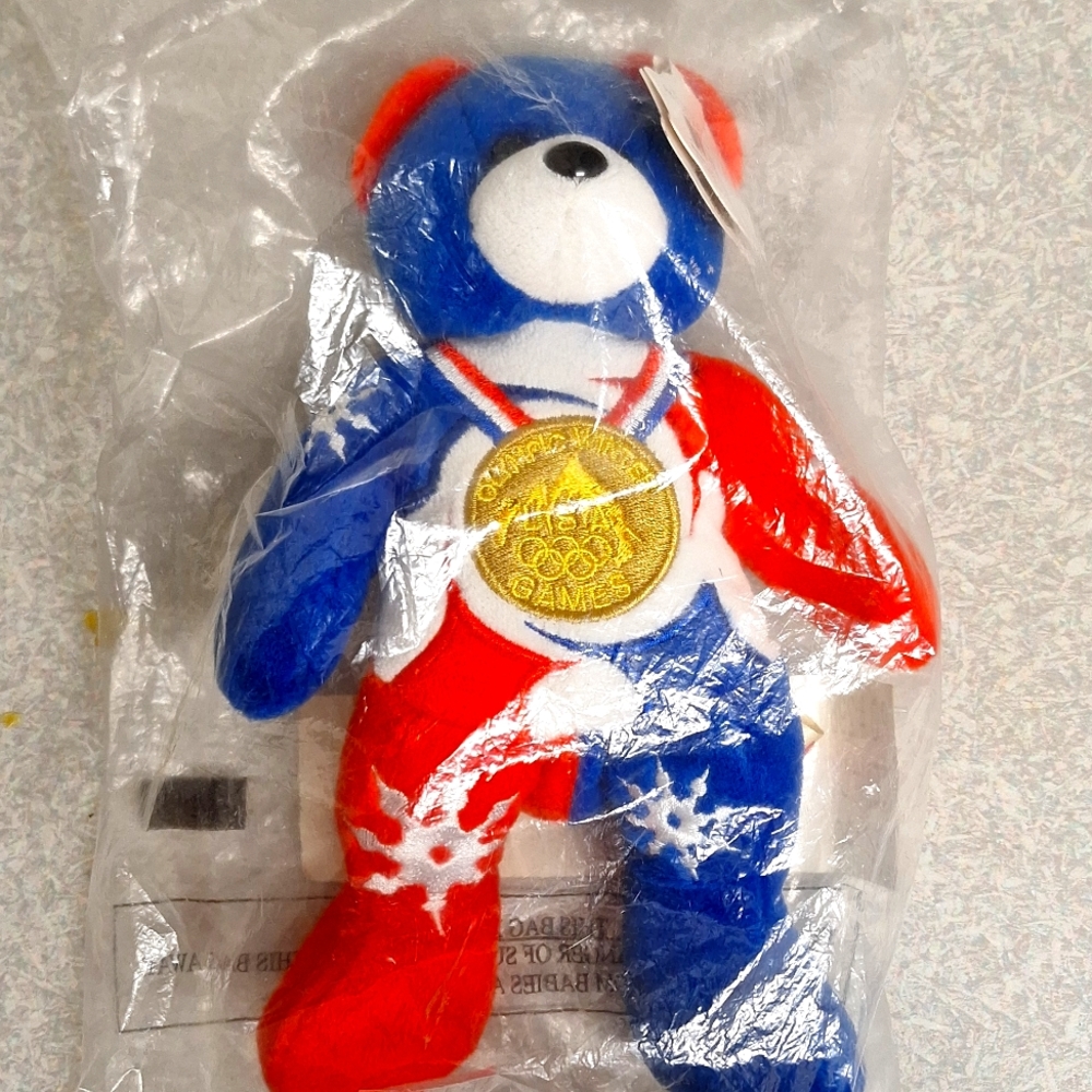 TEAM RING BEARS TEAM USA 2002 OLYMPIC GOLD MEDAL BEANIE BABY PLUSH
